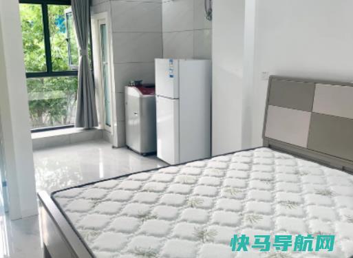 买二手房没房产证能过户吗？二手房中介收贷款服务费几千合理吗